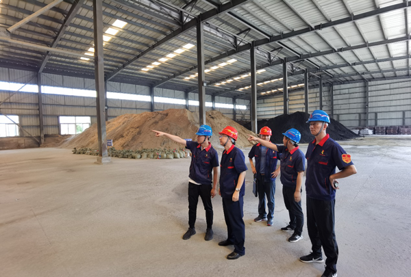 公司黨委書記調(diào)研建材業(yè)務(wù) 公司黨委書記調(diào)研建材業(yè)務(wù)