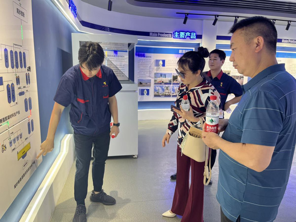 生態(tài)環(huán)境部固體廢物與化學品管理技術中心到建材公司調研 生態(tài)環(huán)境部固體廢物與化學品管理技術中心到建材公司調研