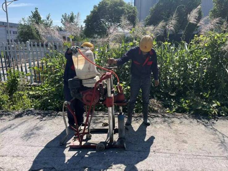 建材研究室積極開(kāi)展路基新材料工業(yè)試驗(yàn) 建材研究室積極開(kāi)展路基新材料工業(yè)試驗(yàn)